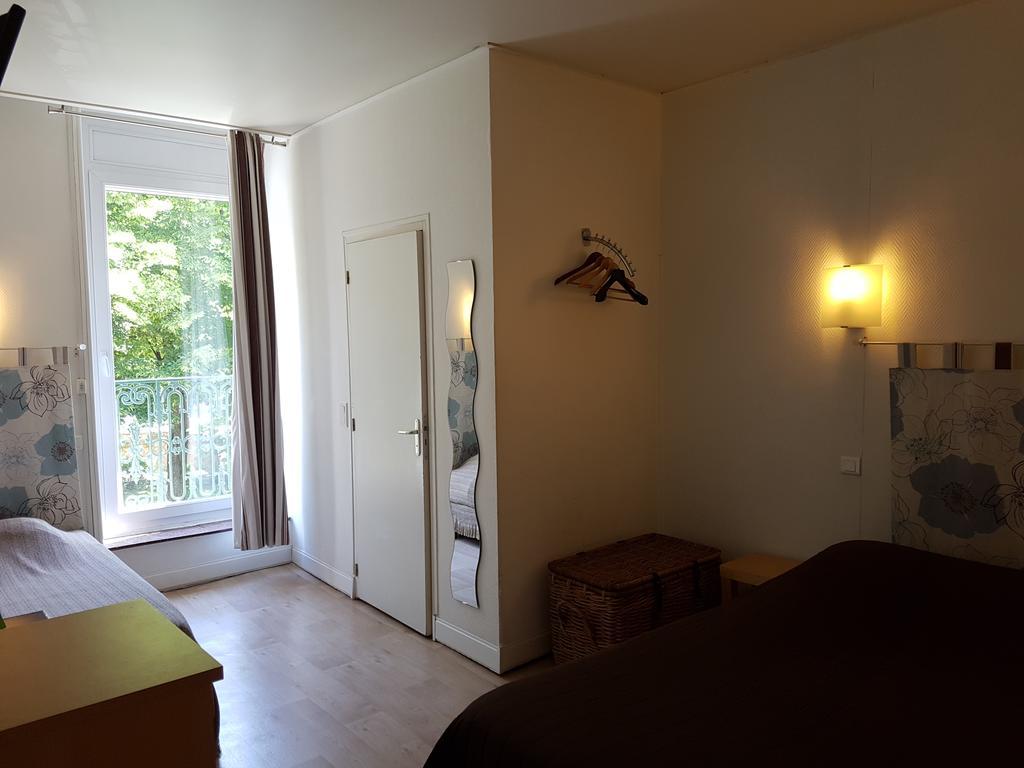 Des Poetes Avec Parking Sur Reservation Hotel Béziers